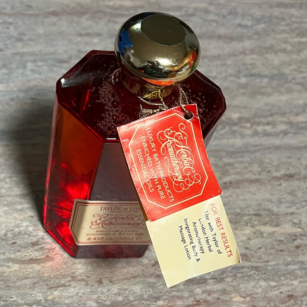 NWT Taylor of London vintage herbal aromatherapy shower gel